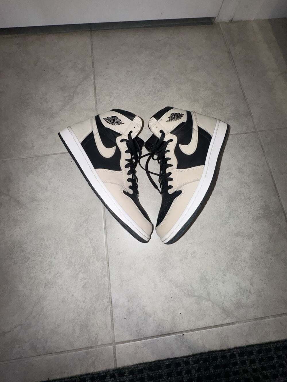 Air Jordan 1 Retro High OG 'Shadow 2.0' (555088-035)